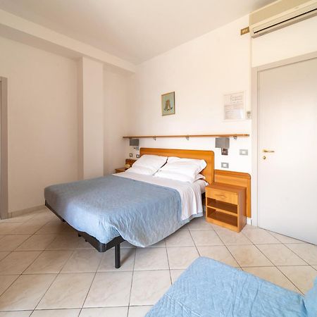 Hotel Casadei Fano Exteriör bild