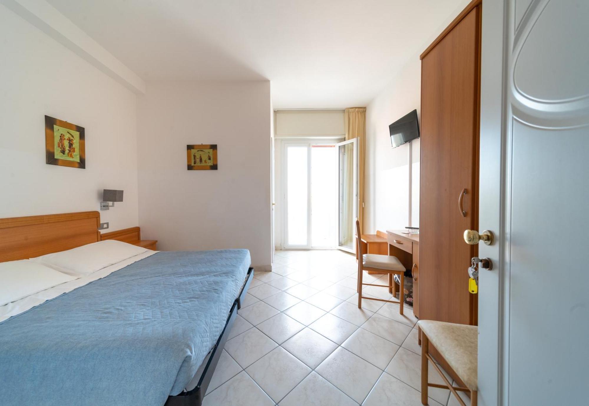 Hotel Casadei Fano Exteriör bild